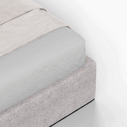 Lit double rembourré Ruby en tissu haut de gamme